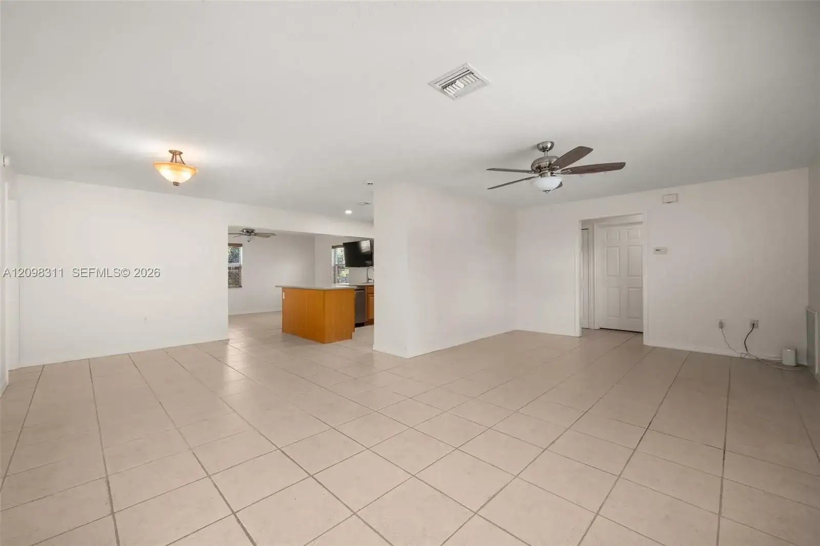123 Swallow Avenue, Sebring FL 33870 photo 2