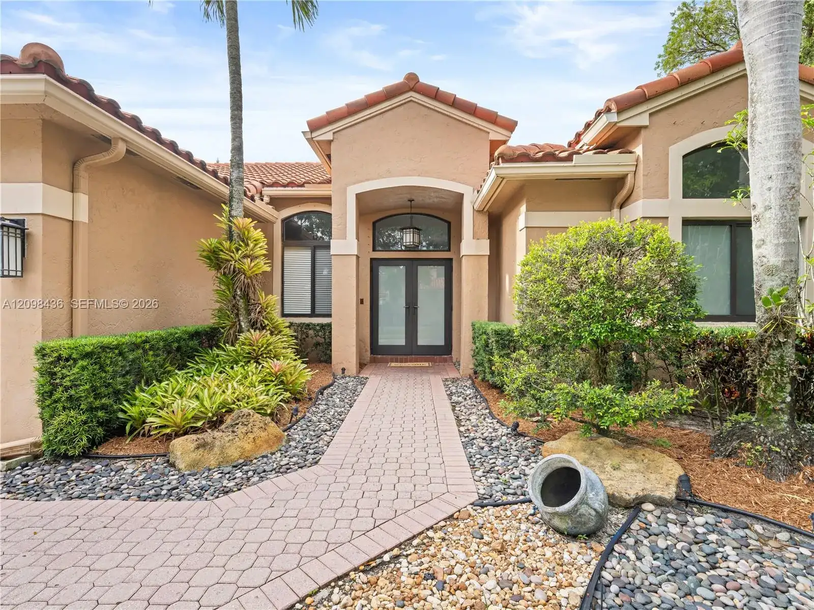 10938 Nashville Dr, Cooper City FL 33026 photo 4