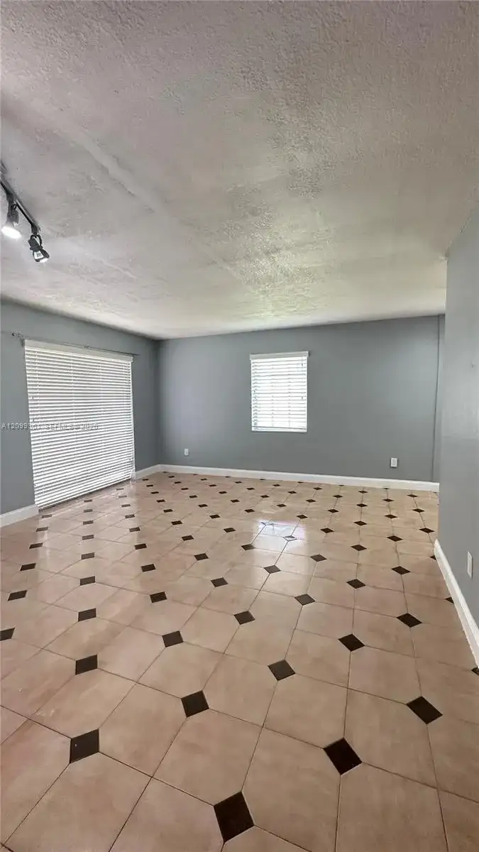 10771 SW 51st Dr, Miami FL 33165 photo 4
