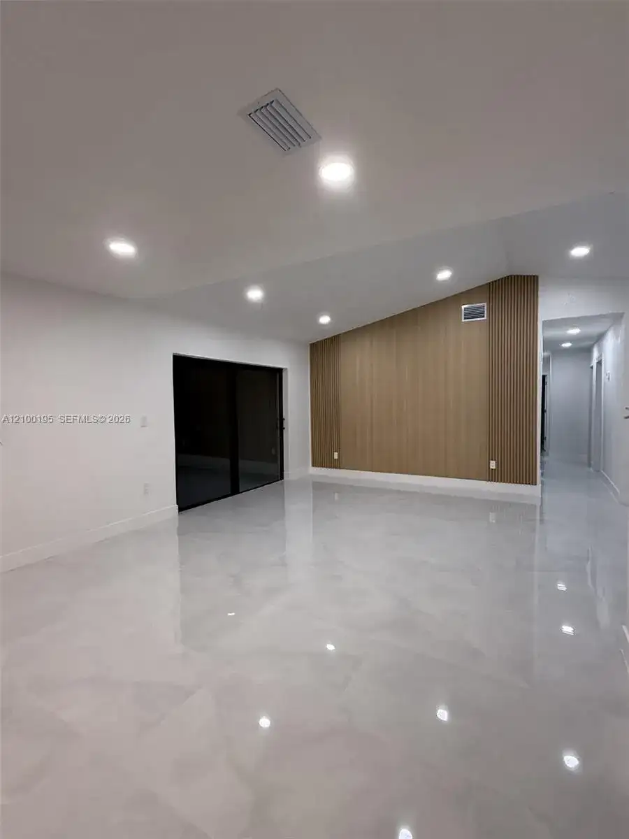 10830 SW 160th St, Miami FL 33157 photo 4