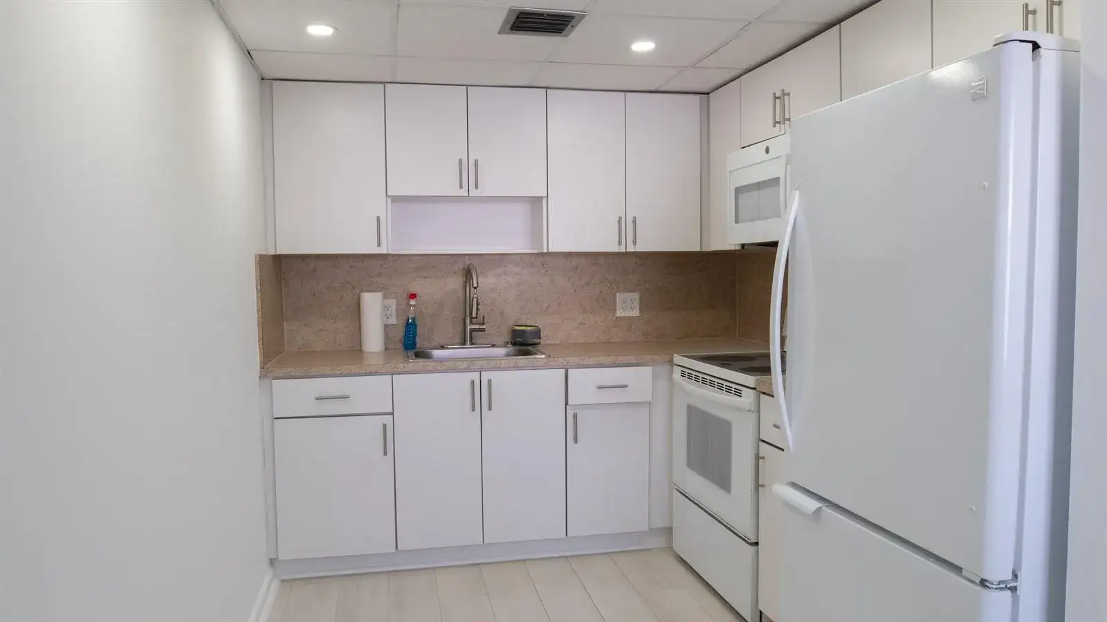 400 SW 134th Way # 302f, Pembroke Pines FL 33027 photo 2