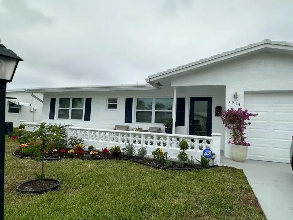 1915 SW 17th Avenue SW, Boynton Beach FL 33426 photo 2