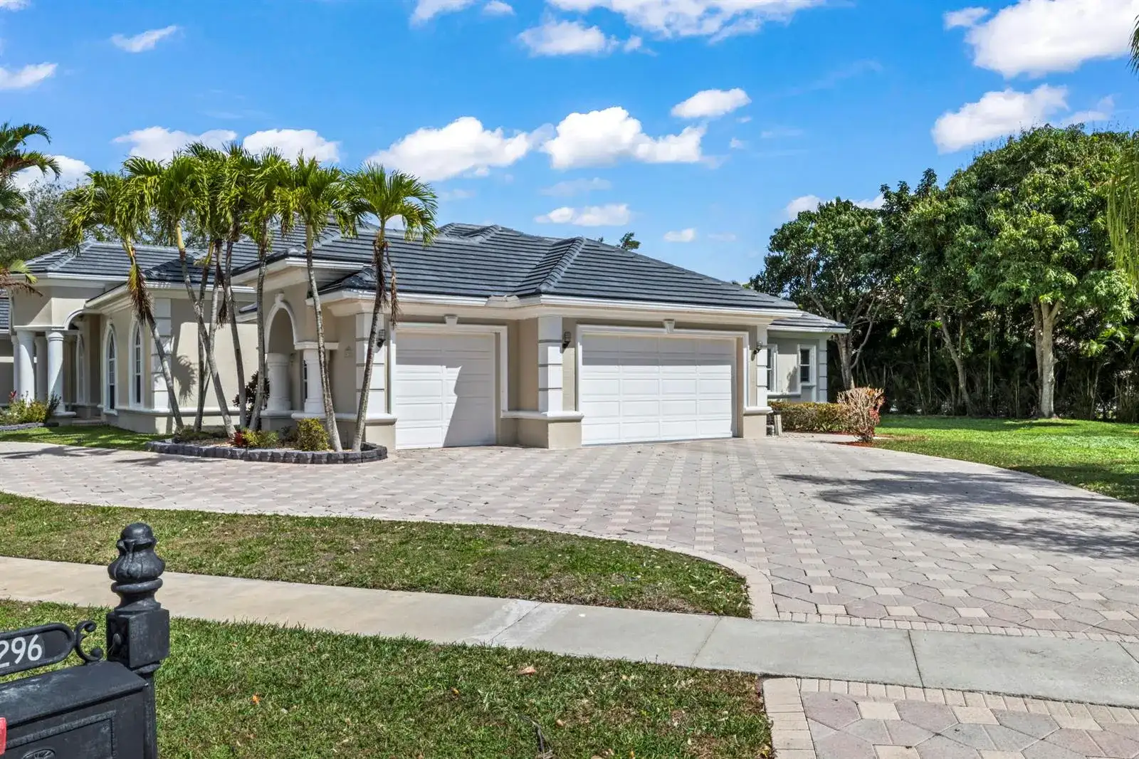 2296 Greenview Cove Drive, Wellington FL 33414 photo 4