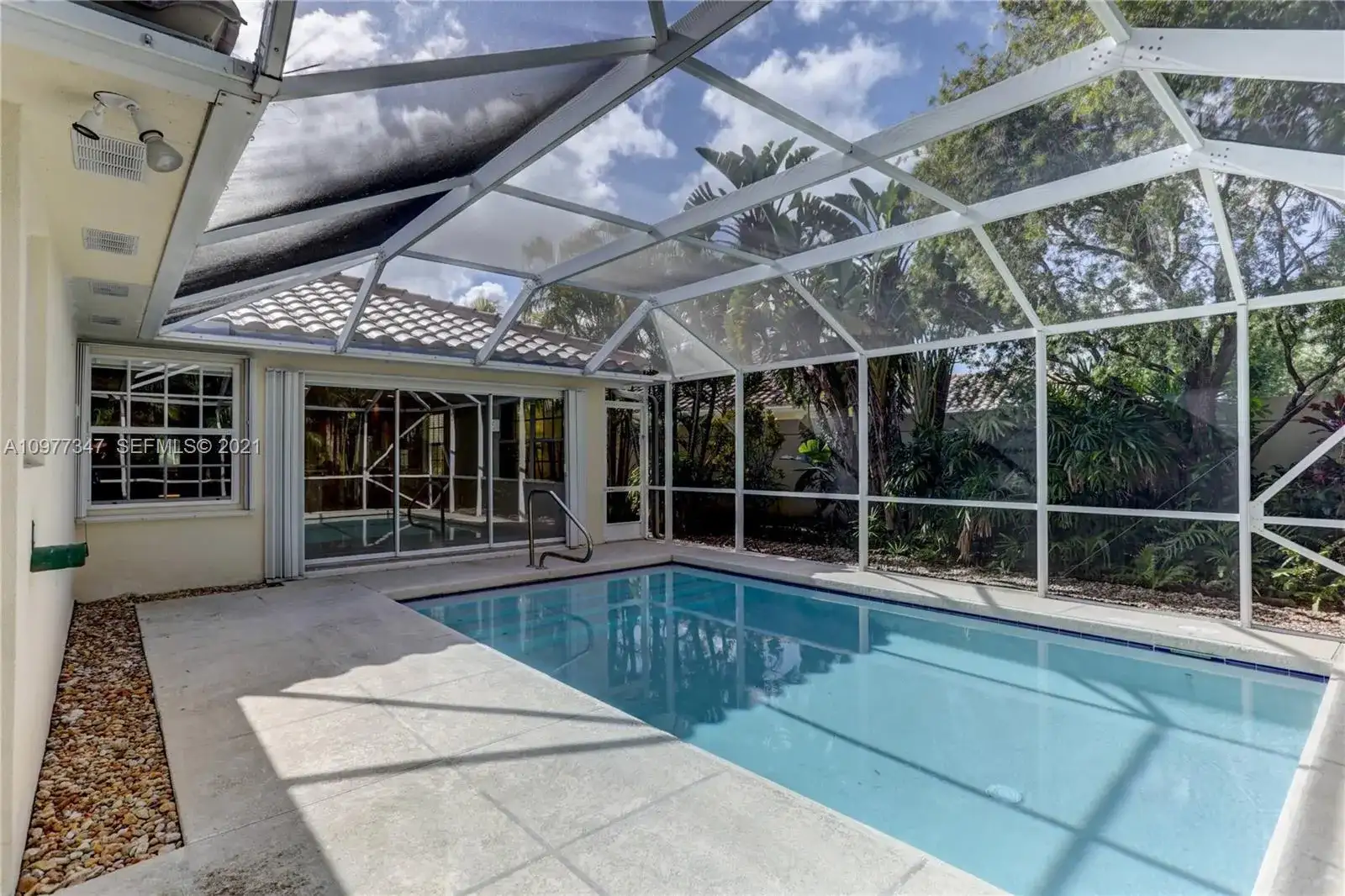 7819 SE Spicewood Circle, Hobe Sound FL 33455 photo 2