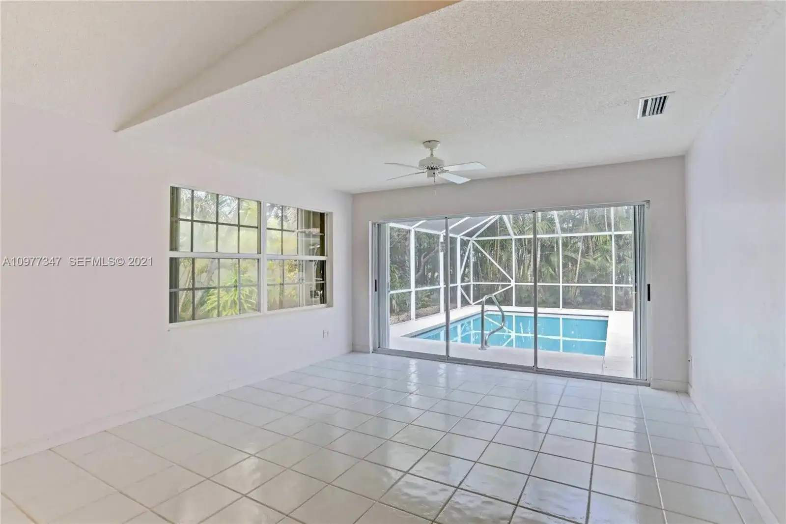 7819 SE Spicewood Circle, Hobe Sound FL 33455 photo 3