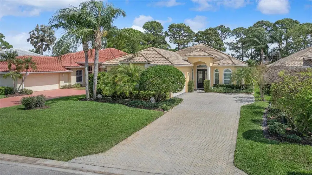 8332 Belfry Place, Port St. Lucie FL 34986 photo 2