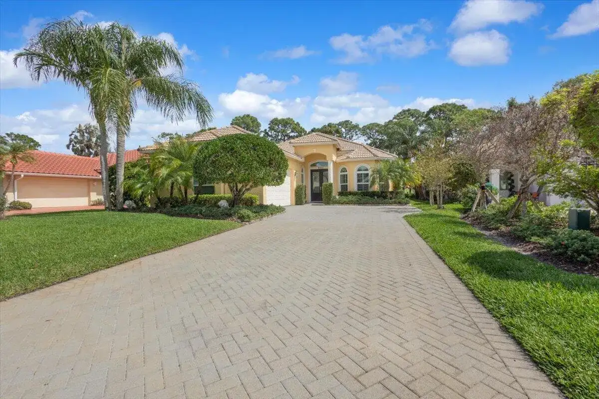 8332 Belfry Place, Port St. Lucie FL 34986 photo 4