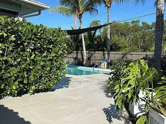 186 12th Street SE, Vero Beach FL 32962 photo 3