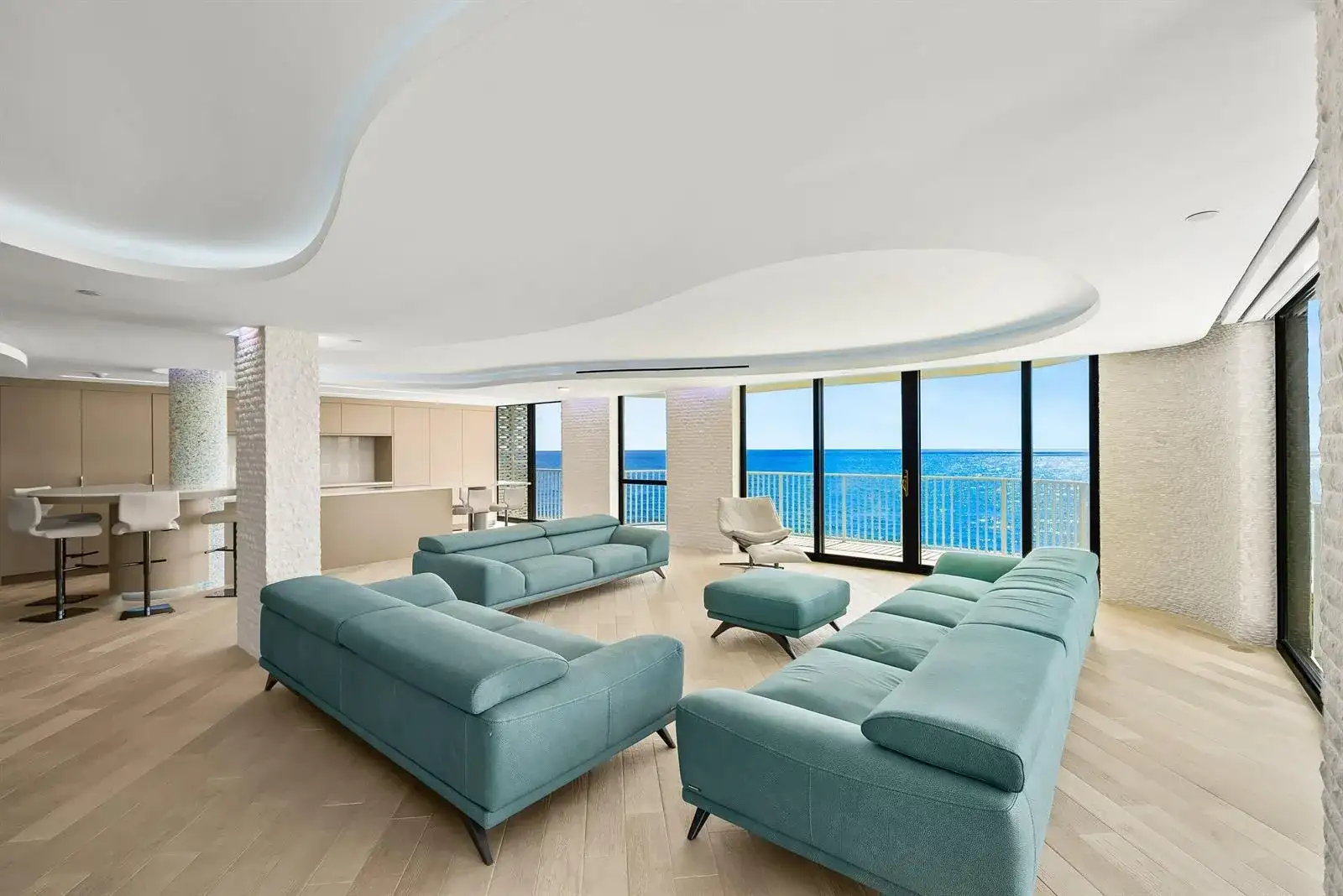 3360 S Ocean Boulevard # i, Palm Beach FL 33480 photo 2