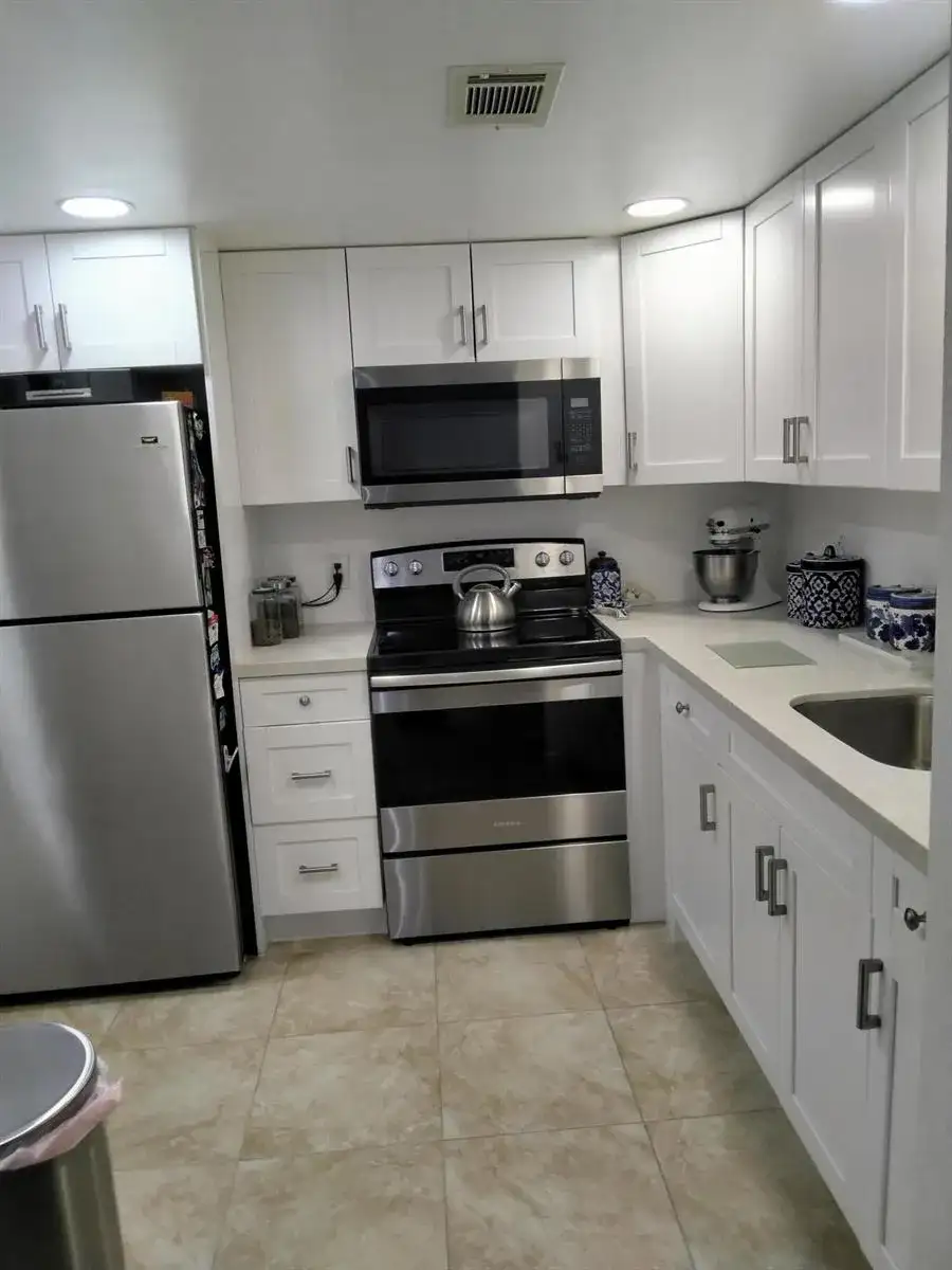 399 Brittany # L, Delray Beach FL 33446 photo 3