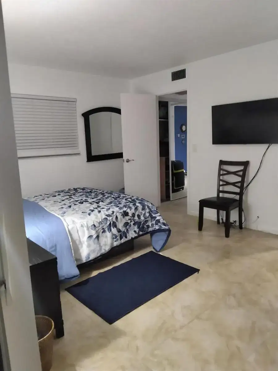 399 Brittany # L, Delray Beach FL 33446 photo 4