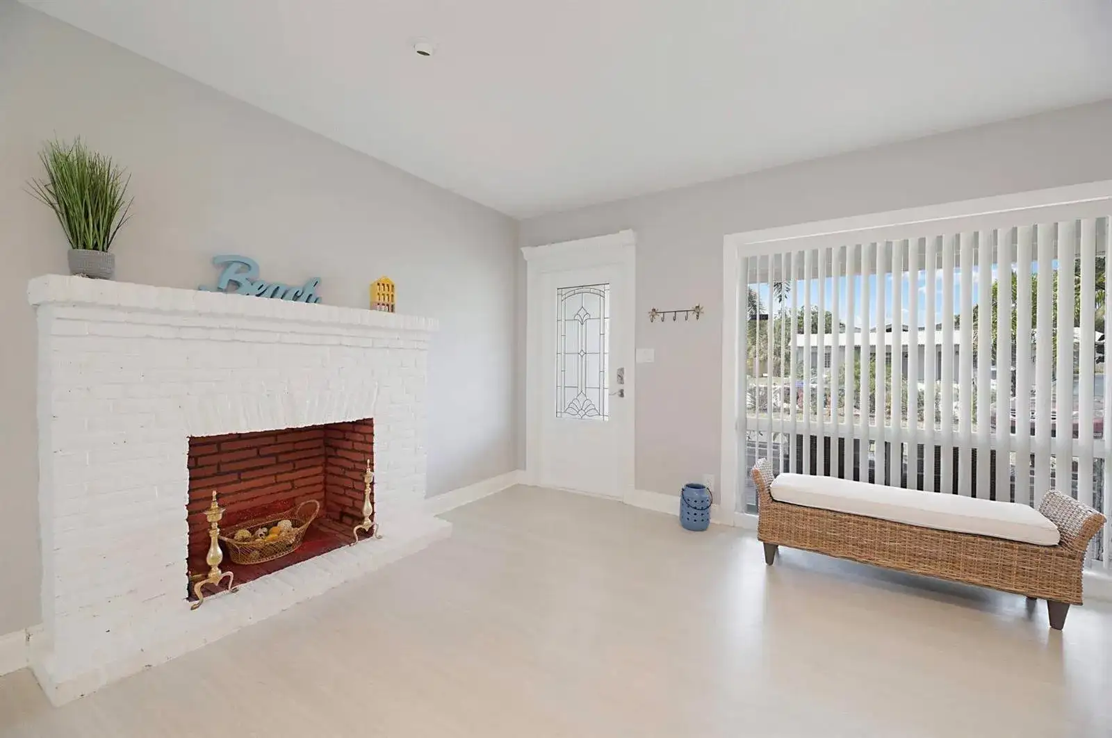 2740 SE 1st Court, Pompano Beach FL 33062 photo 5