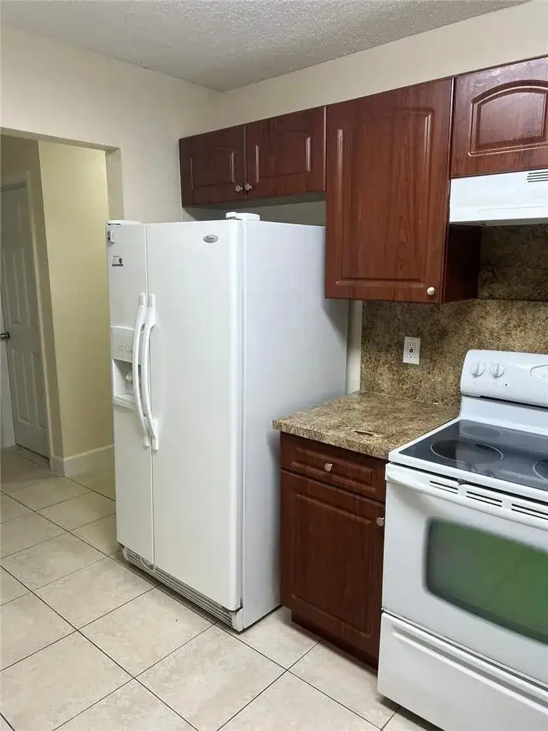 9 NE 44th Street, Deerfield Beach FL 33064 photo 3