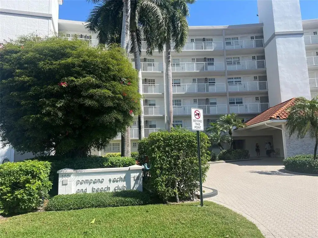 140 NE 28th Avenue # 305, Pompano Beach FL 33062 photo 2