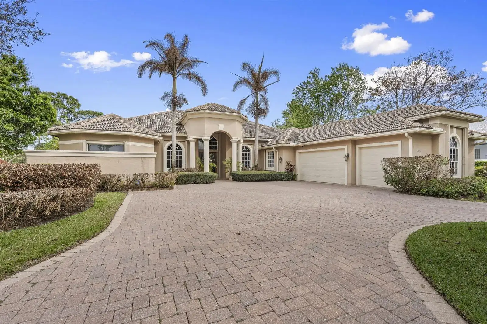 7424 Laurels Place, Port St. Lucie FL 34986 photo 2