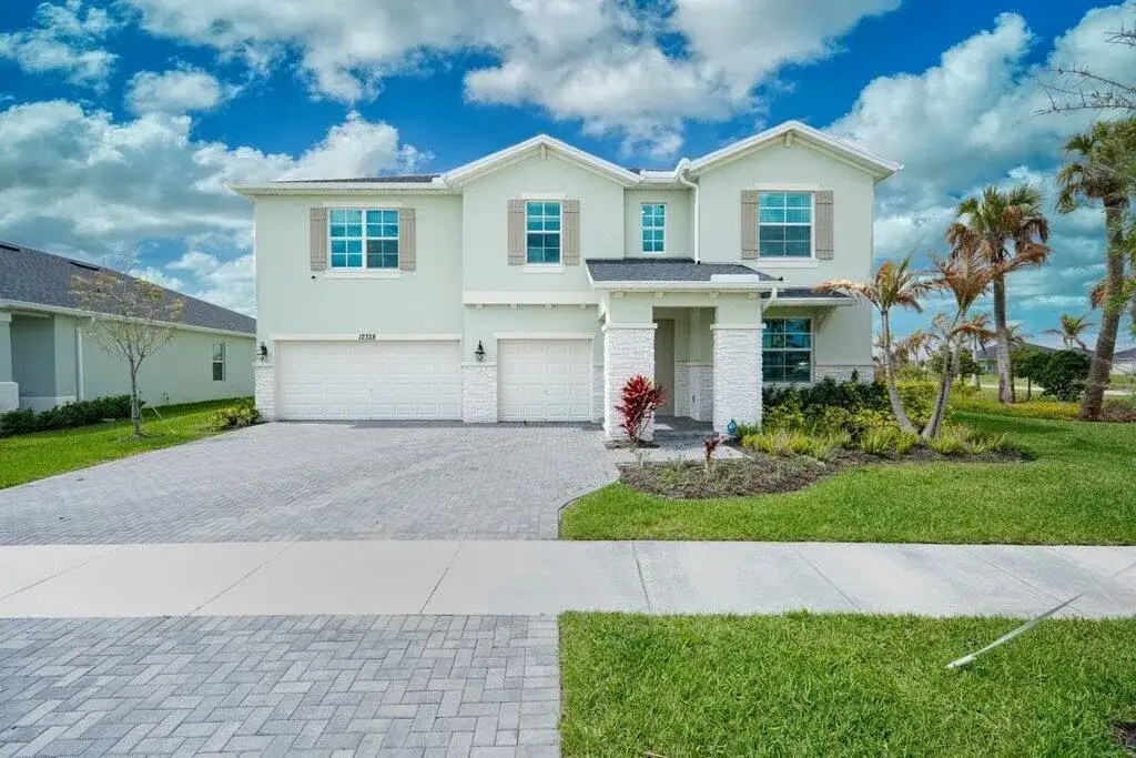 12328 SW Roma Circle, Port St. Lucie FL 34987 photo 2