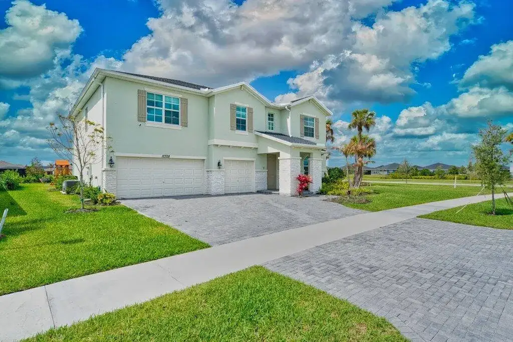 12328 SW Roma Circle, Port St. Lucie FL 34987 photo 4