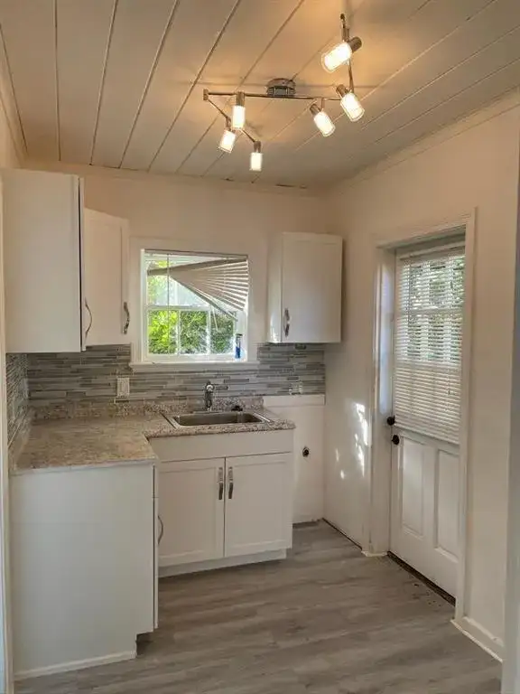104 NE 4th Avenue # C, Delray Beach FL 33483 photo 2