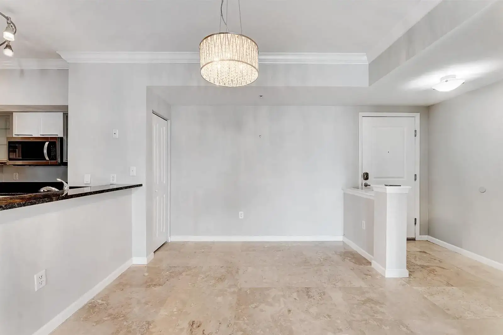 225 NE 1st Street, Delray Beach FL 33483 photo 2