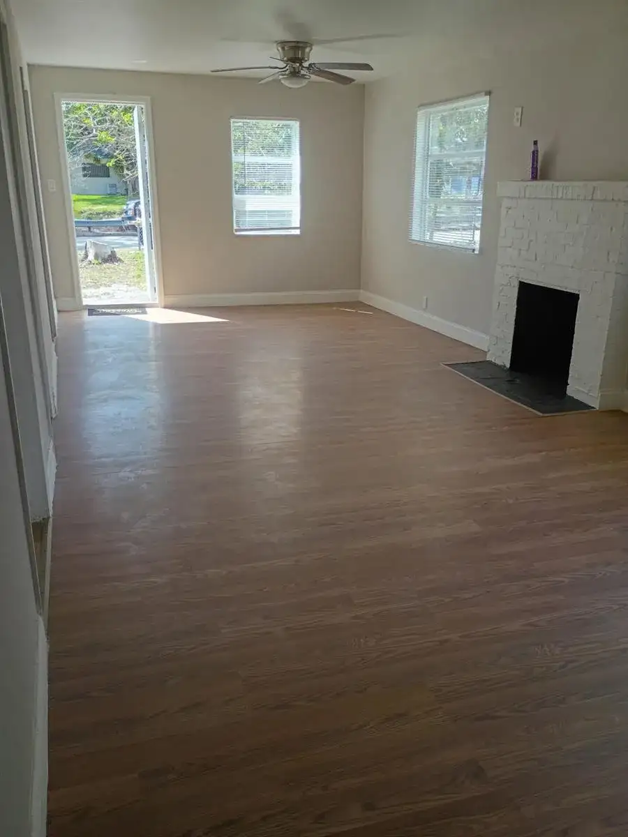 4699 Forest Lane, FL 33463 photo 2