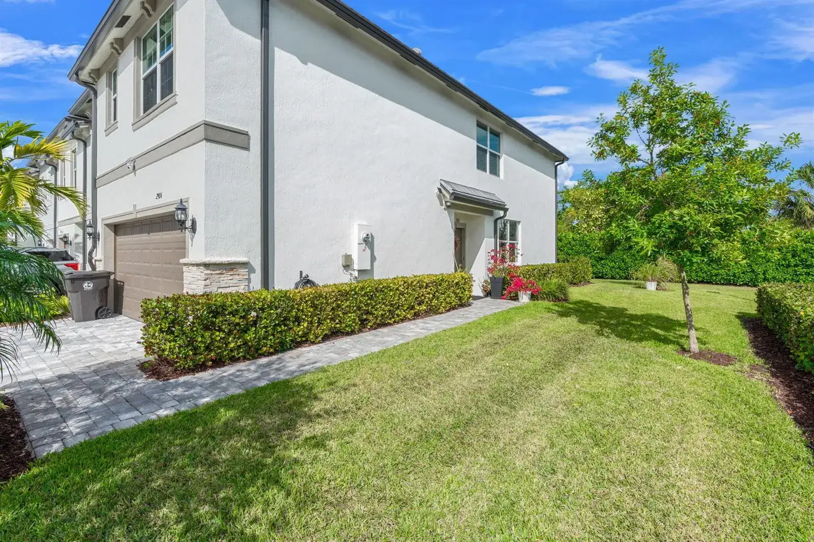 2906 Olivia Avenue, Lauderdale Lakes FL 33311 photo 3