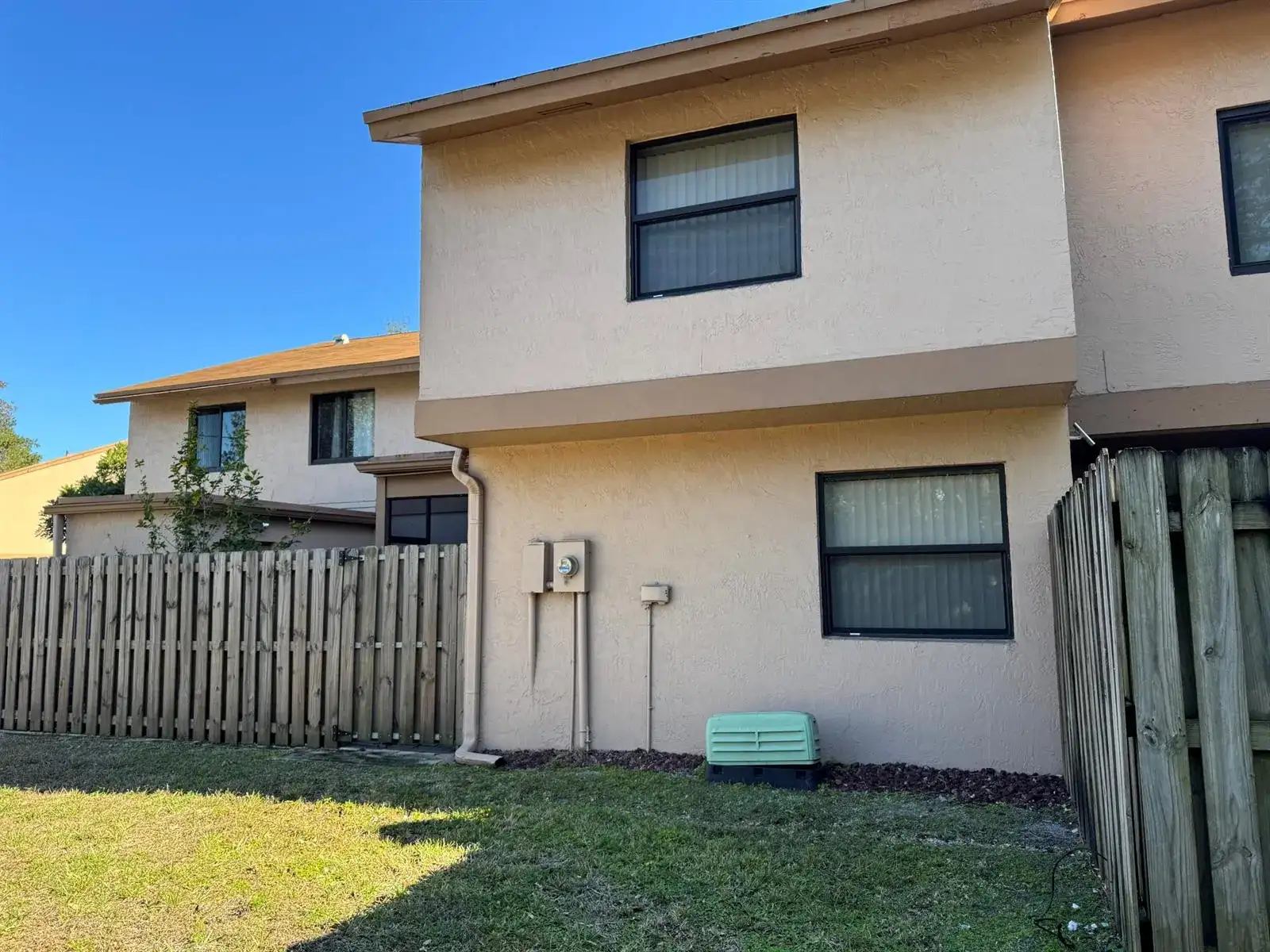 31 Chestnut Circle, Cooper City FL 33026 photo 2