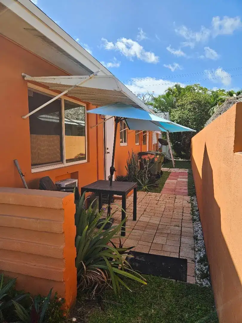 1844 NE 46th Street, Fort Lauderdale FL 33308 photo 3