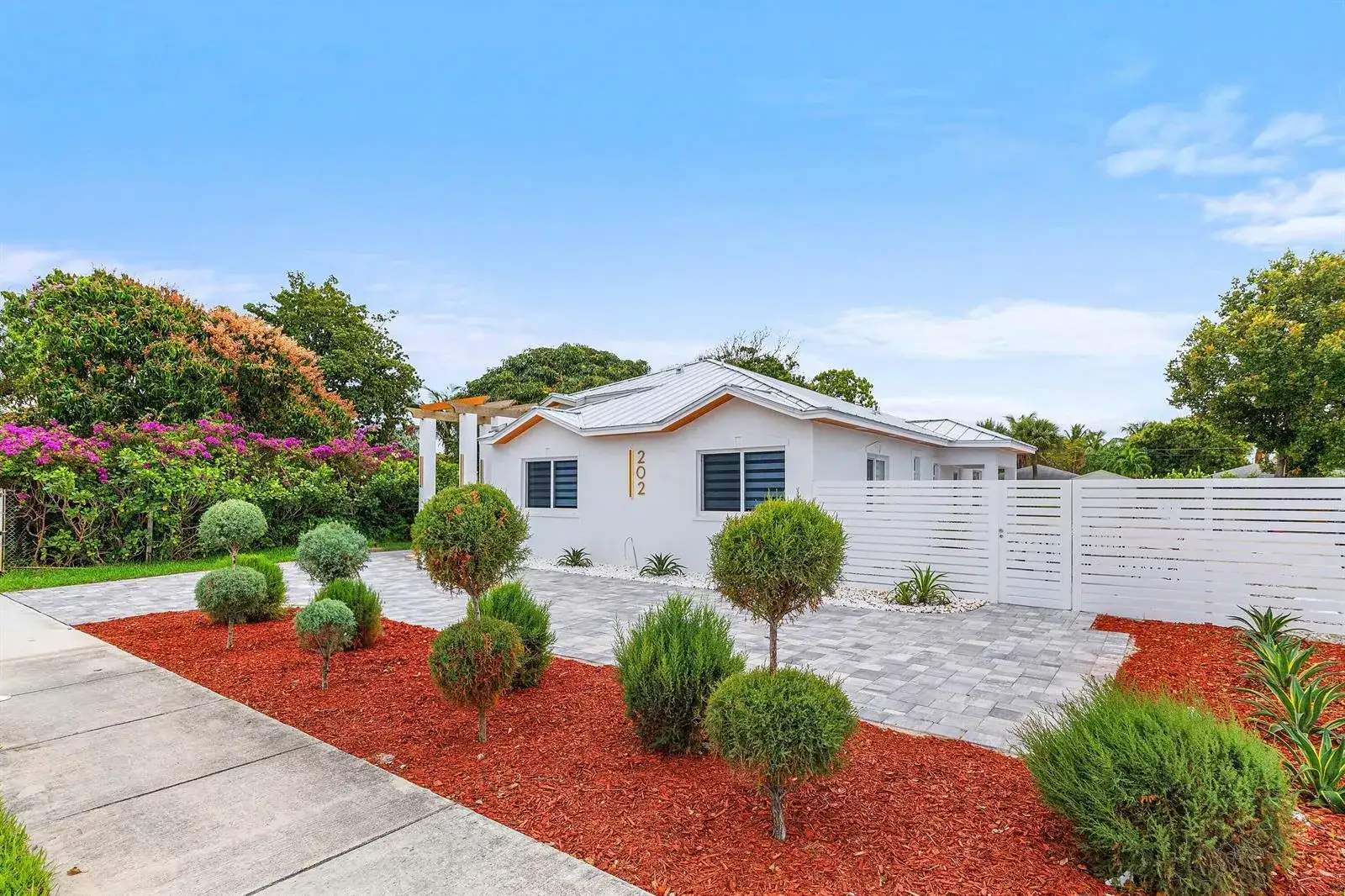 202 SE 4th Street, Delray Beach FL 33483 photo 3