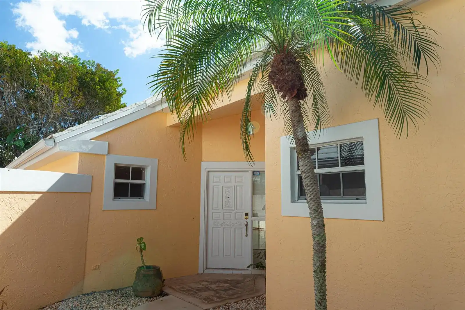 1100 Lytham Court, West Palm Beach FL 33411 photo 3