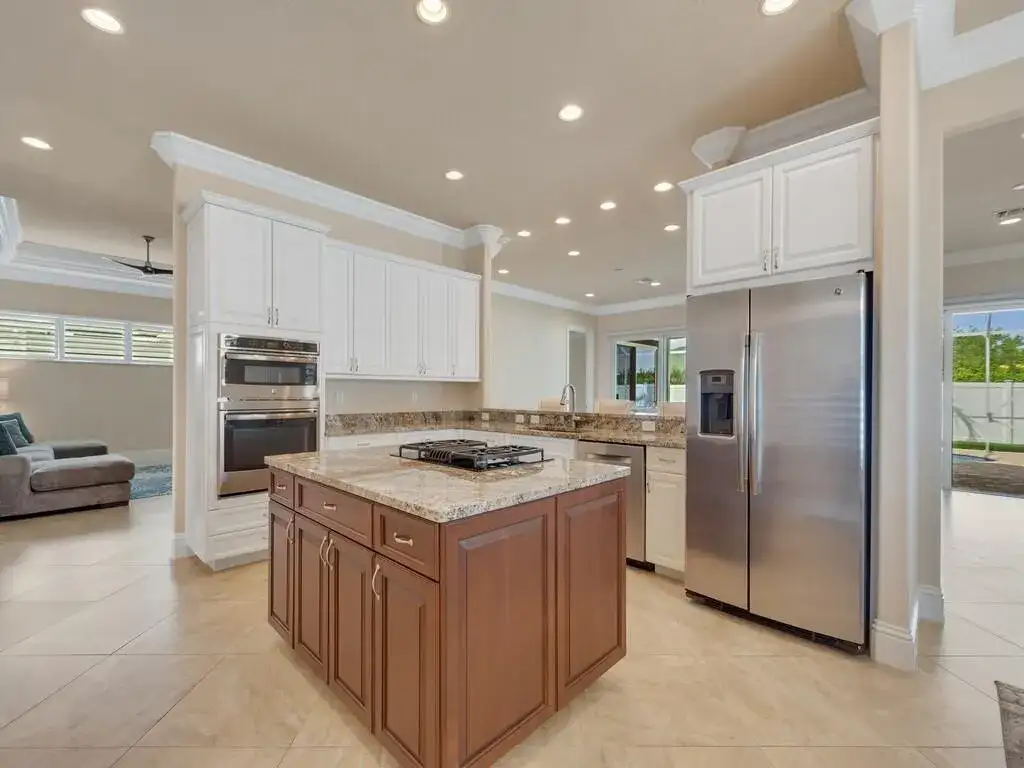 445 Wingate Terrace SW, Vero Beach FL 32968 photo 5