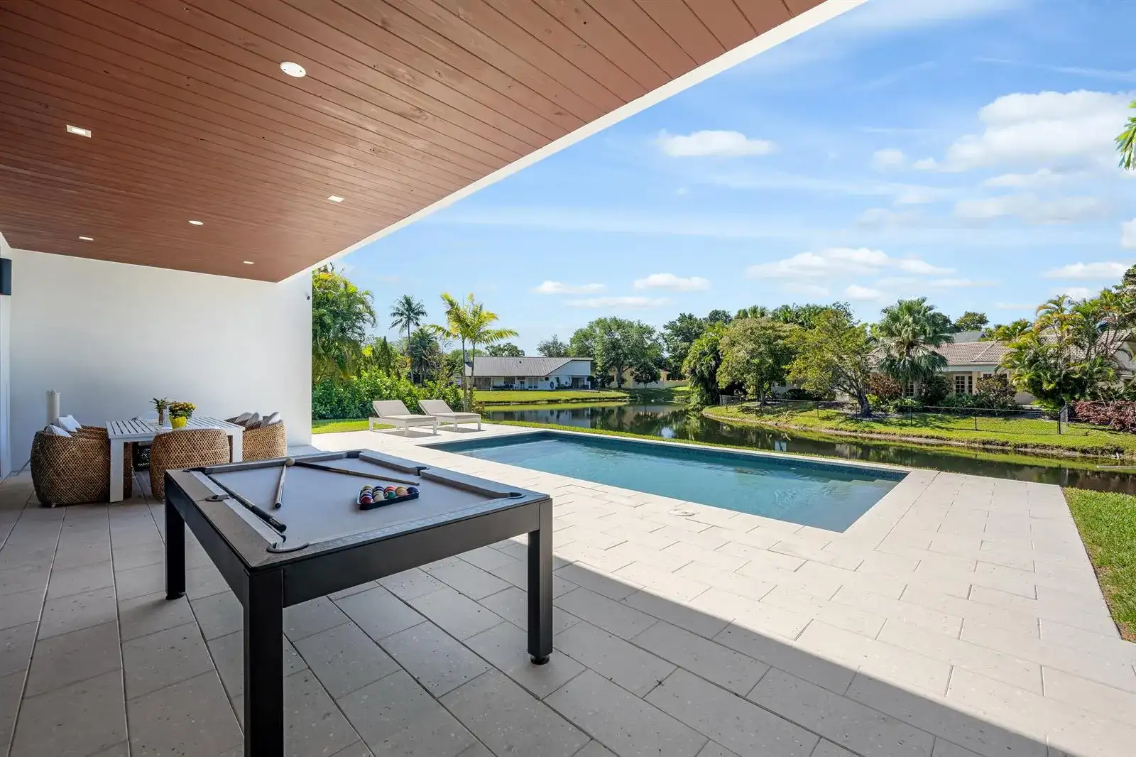 1000 SW 93rd Avenue, Plantation FL 33324 photo 4
