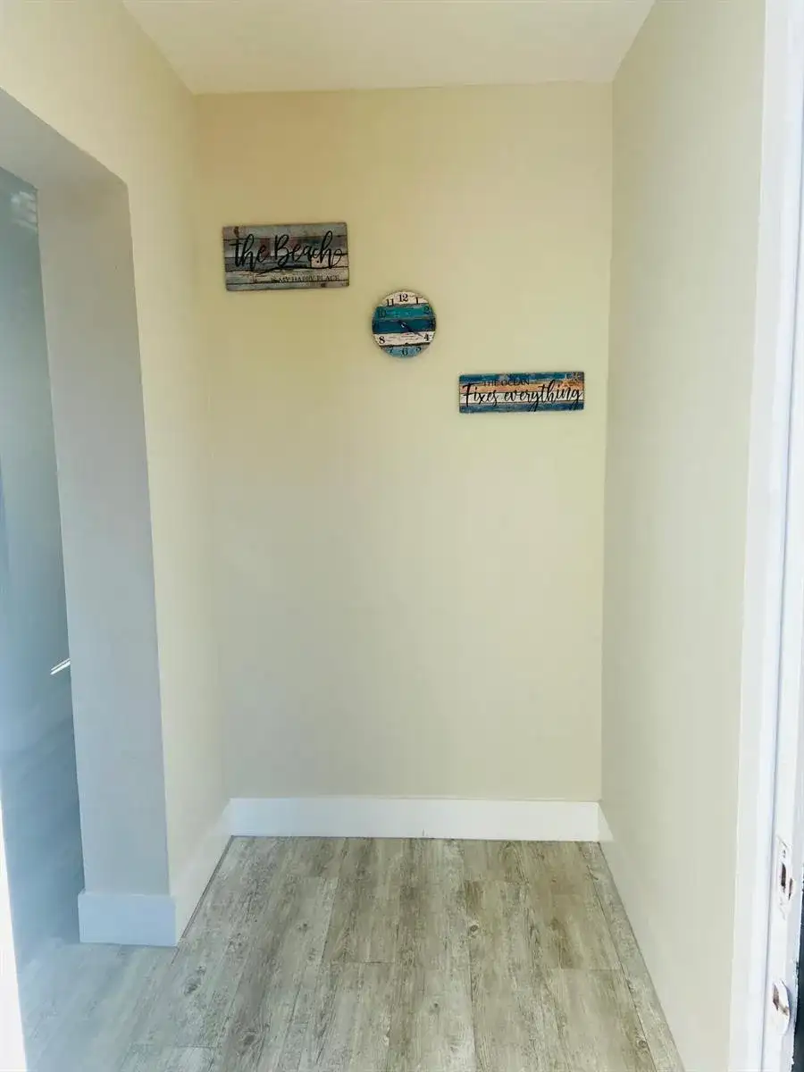 615 NE 2nd Avenue, Delray Beach FL 33444 photo 4