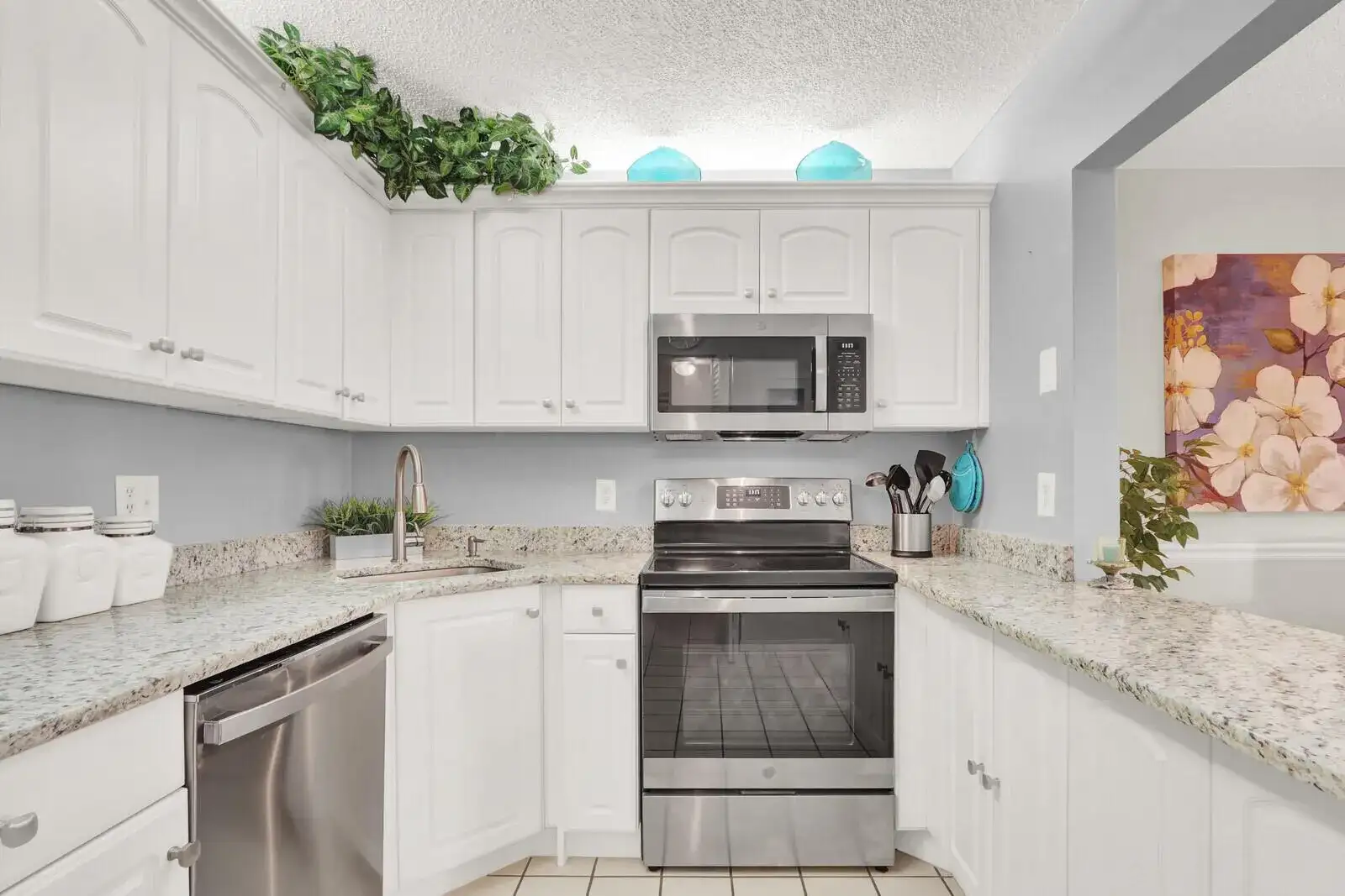 323 Knotty Pine Circle # A2, FL 33463 photo 4