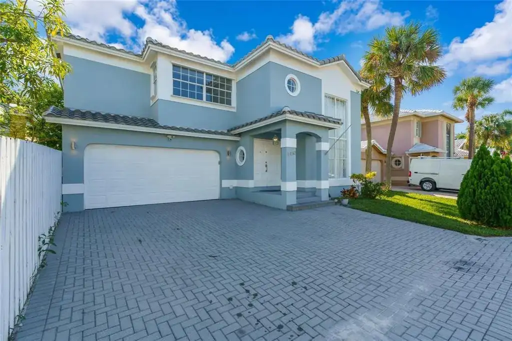 4450 NW 55th Drive, Coconut Creek FL 33073 photo 2