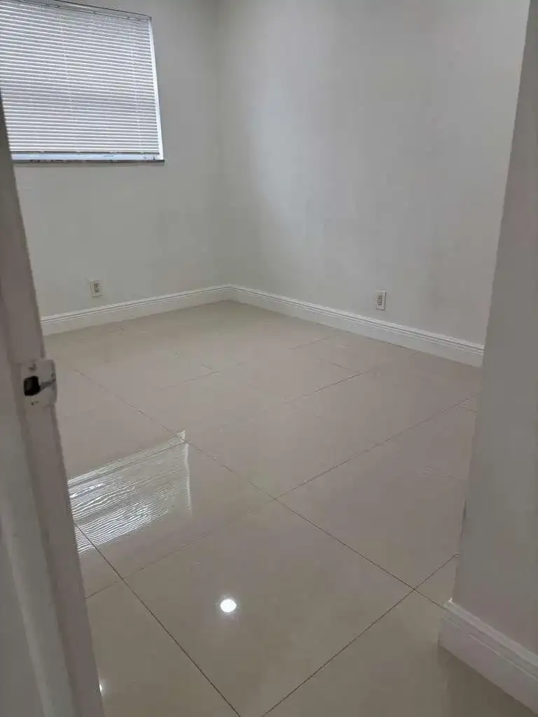 1549 NW 60th Avenue, Sunrise FL 33313 photo 5