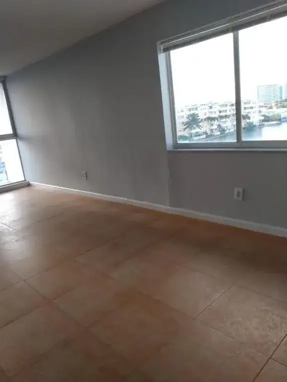 8001 Crespi Boulevard # 5c, Miami Beach FL 33141 photo 4