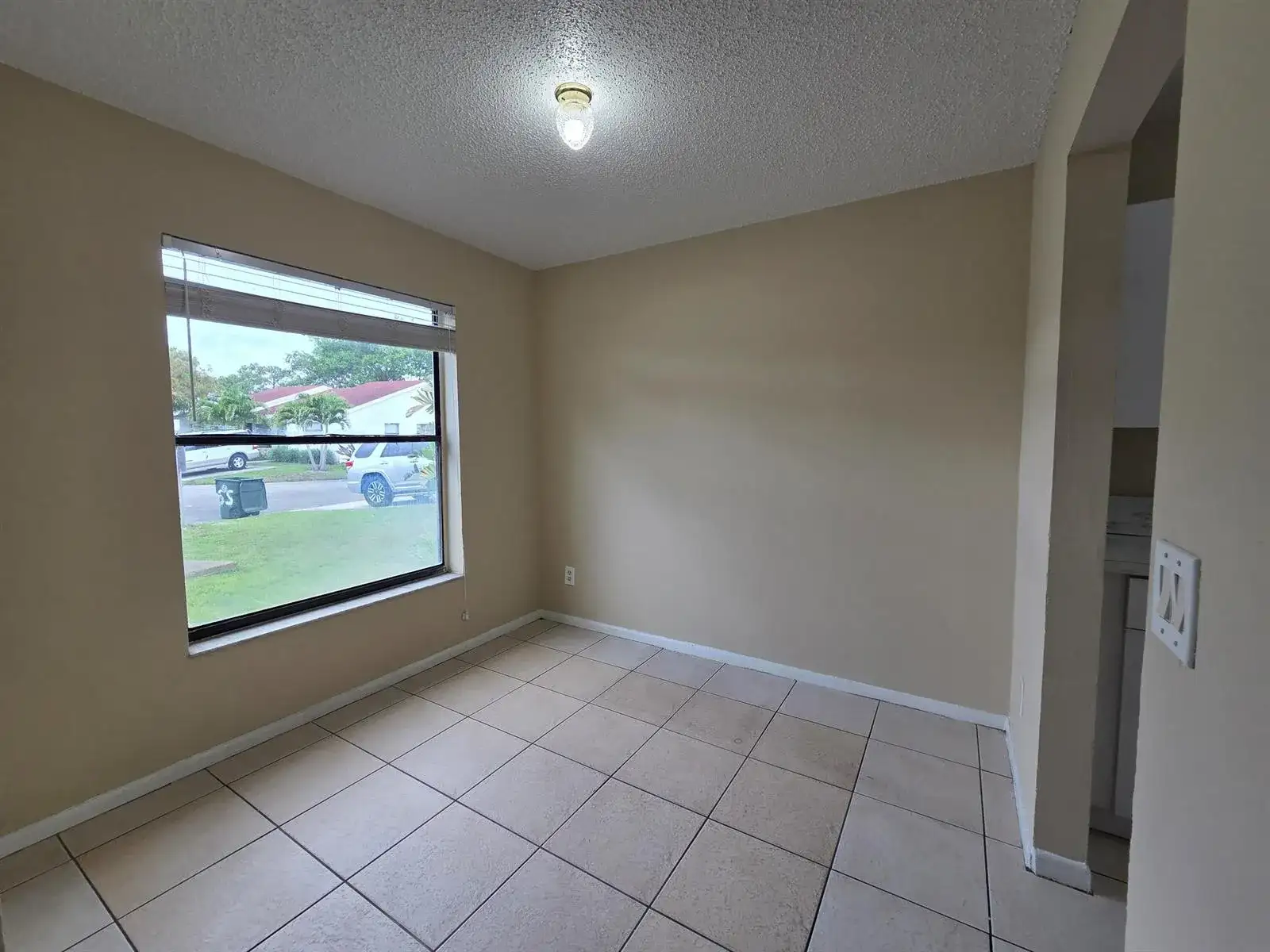 3774 Mil Race Court, FL 33463 photo 4