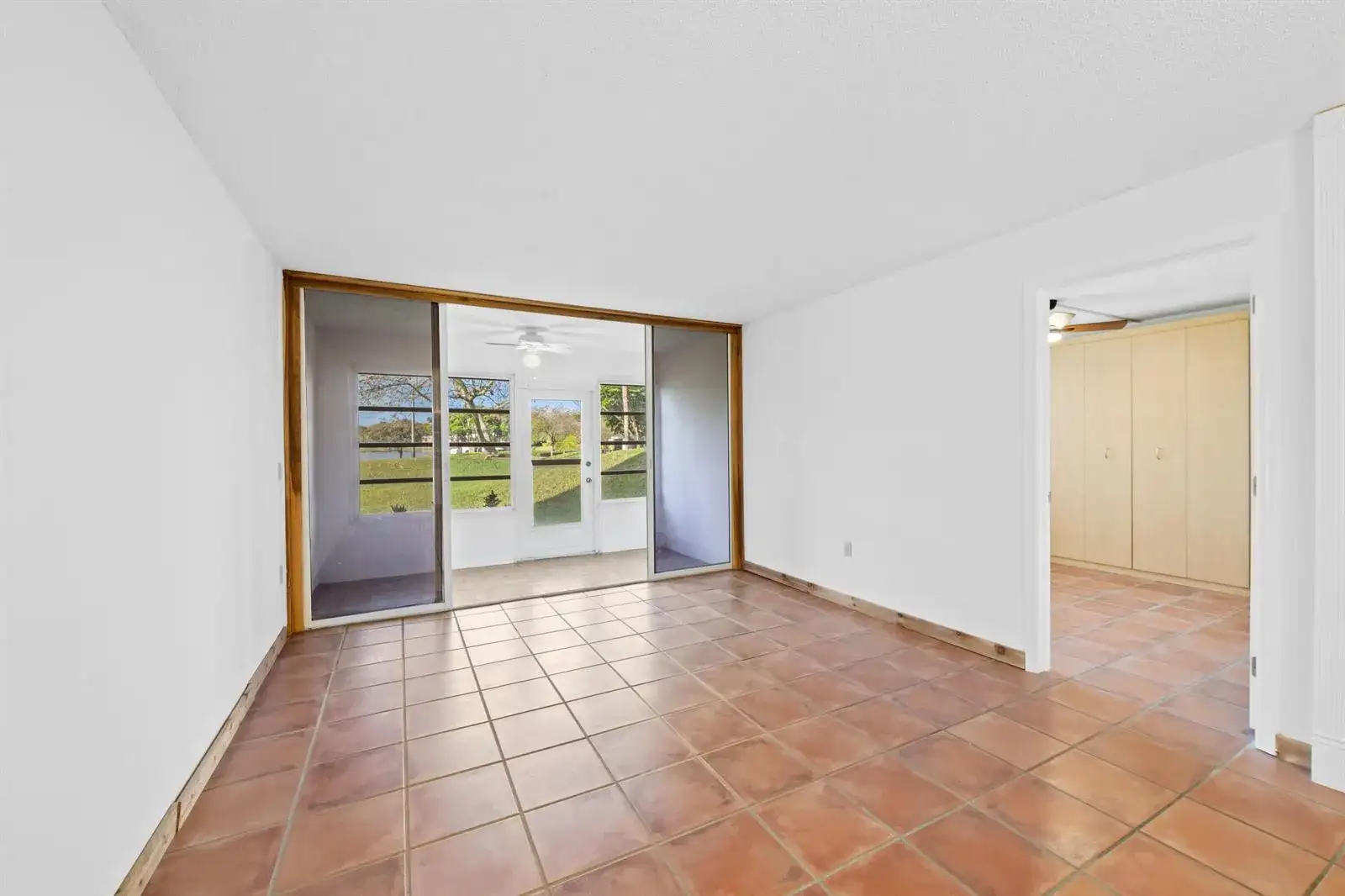 9480 Tangerine Place # 102, Davie FL 33324 photo 4