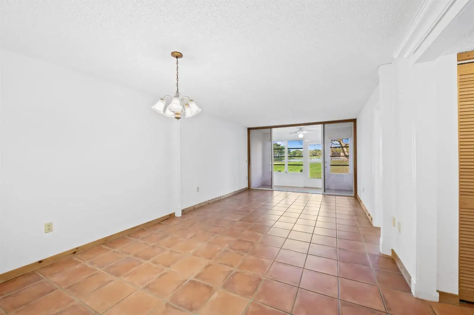 9480 Tangerine Place # 102, Davie FL 33324 photo 5