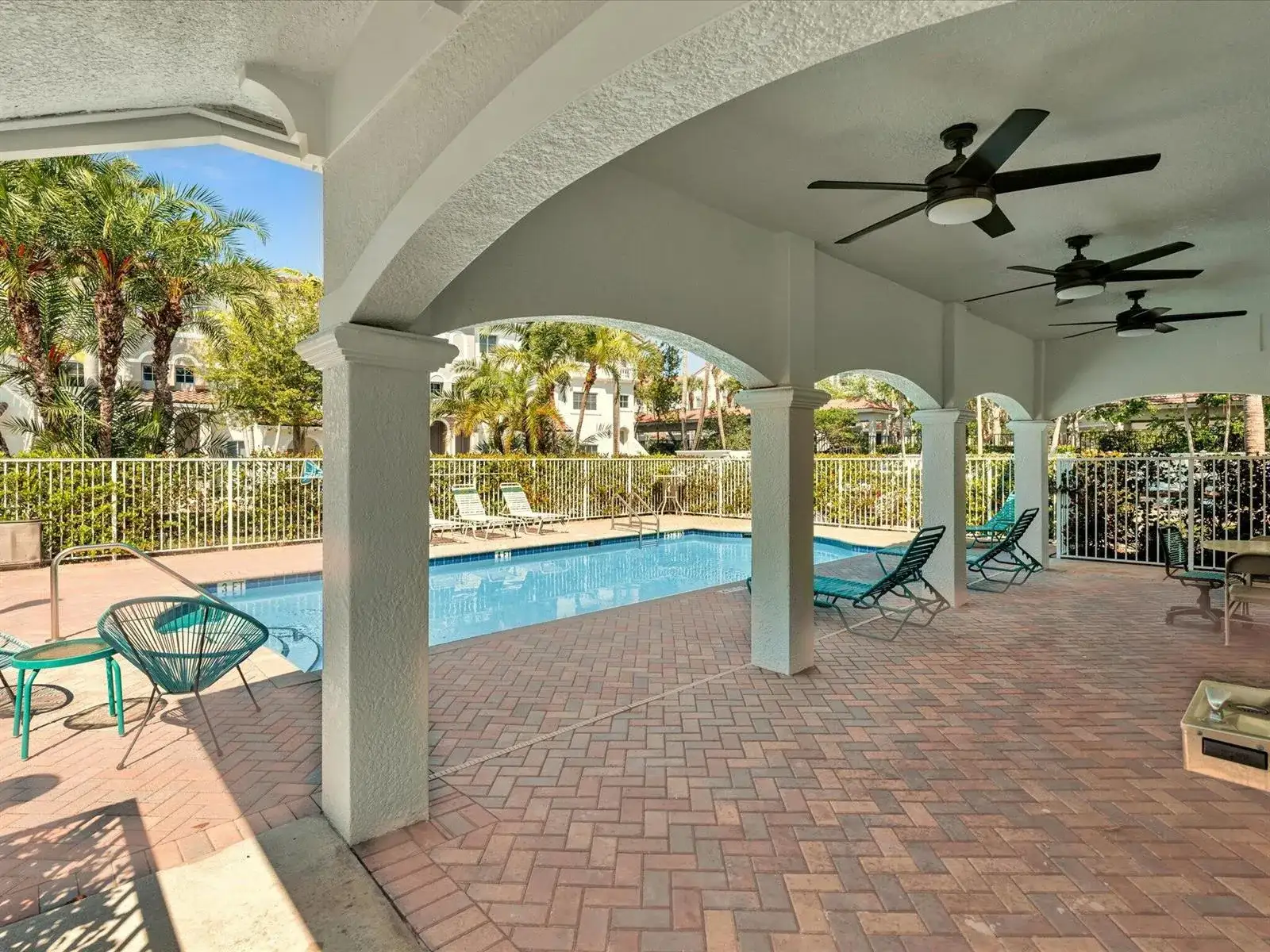 513 Bayfront Drive, Boynton Beach FL 33435 photo 4