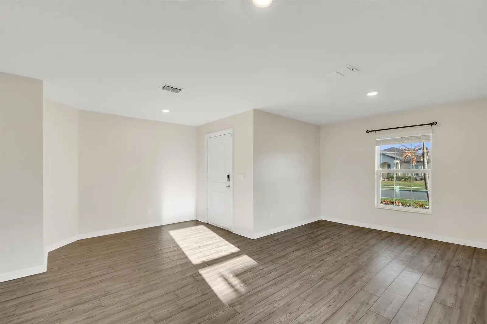 5532 Imagination Drive, Fort Pierce FL 34947 photo 3