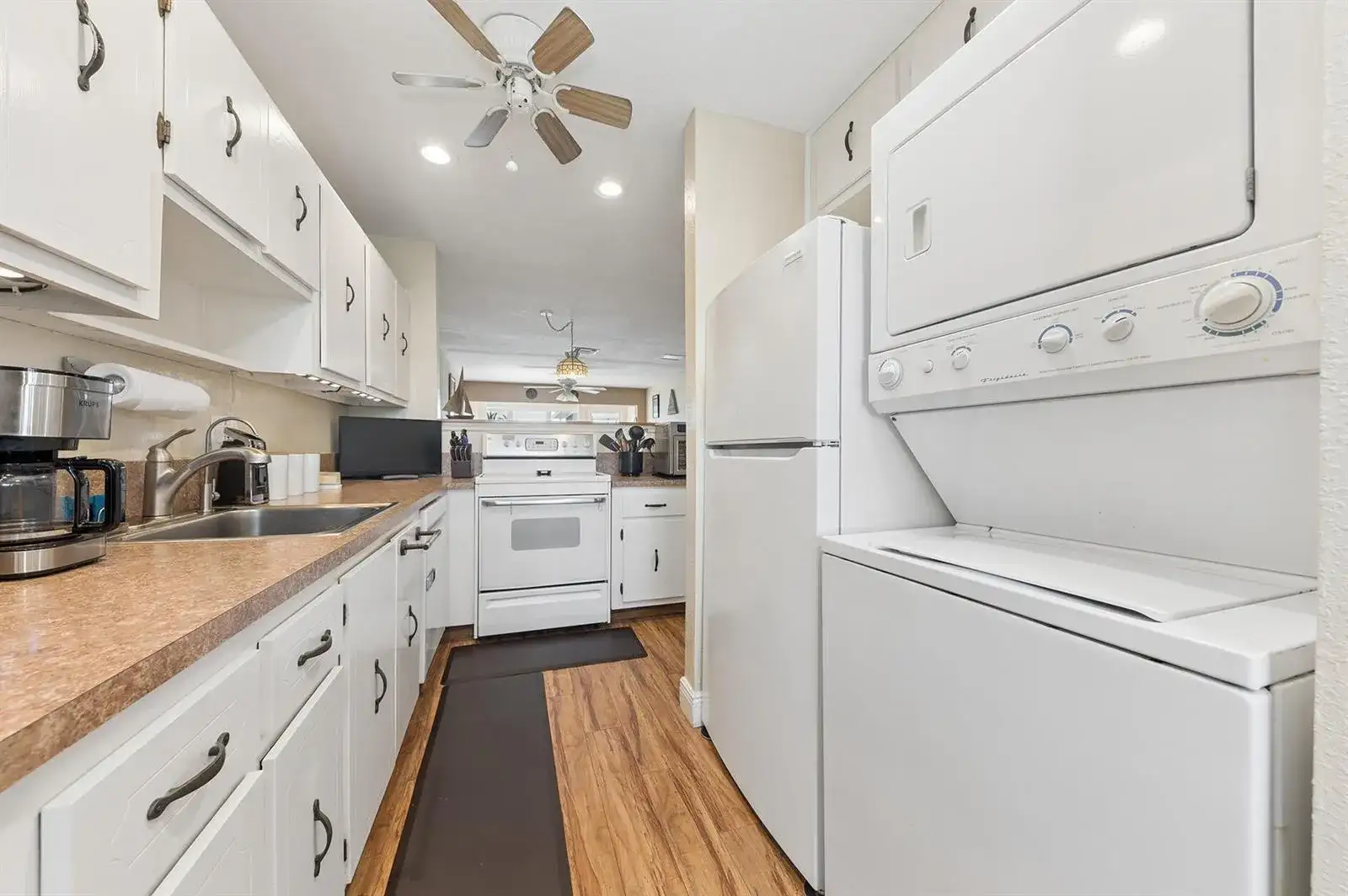 1060 Citrus Way # 204, Delray Beach FL 33445 photo 3