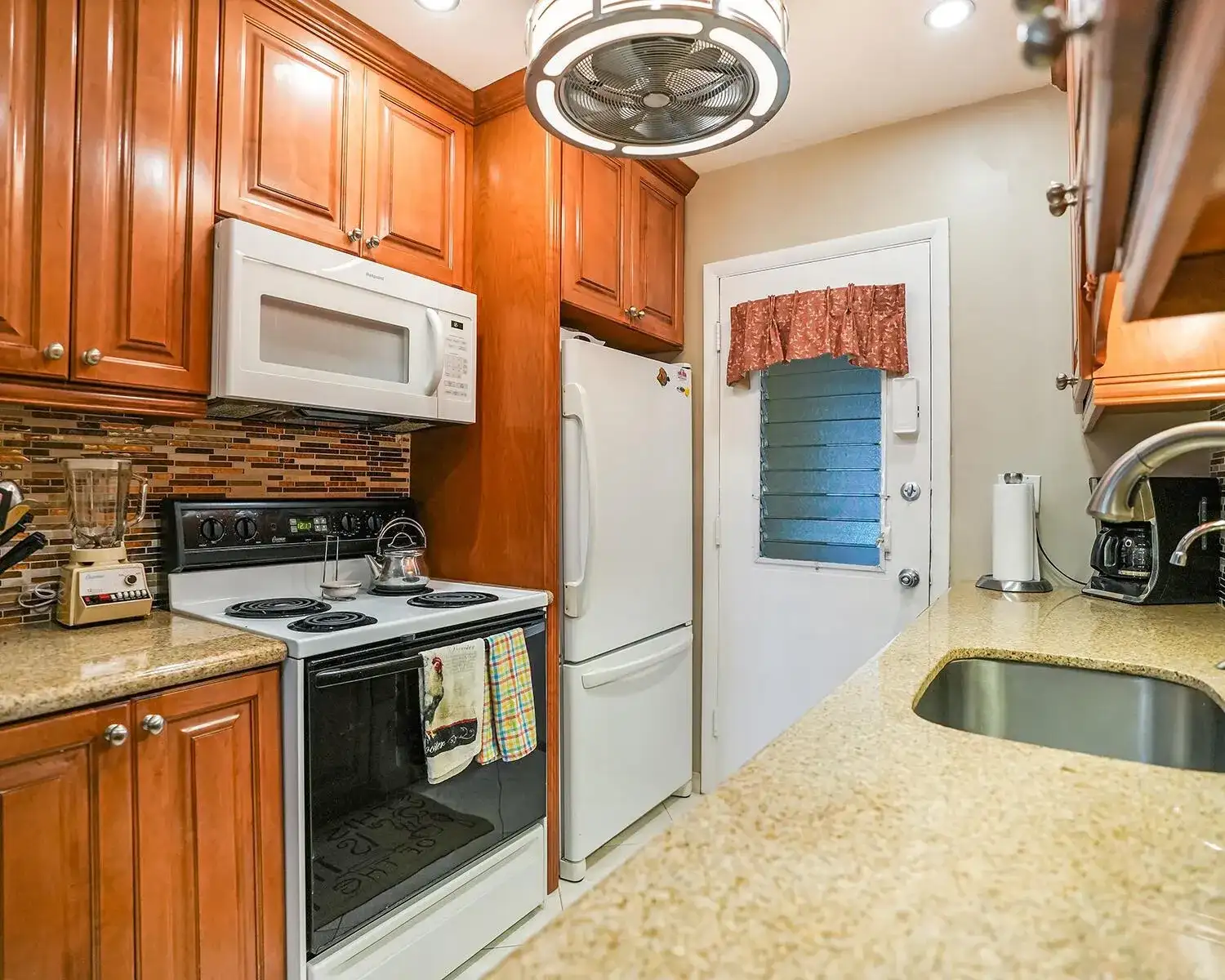 16801 NE 13th Avenue # 308, Miami FL 33162 photo 2