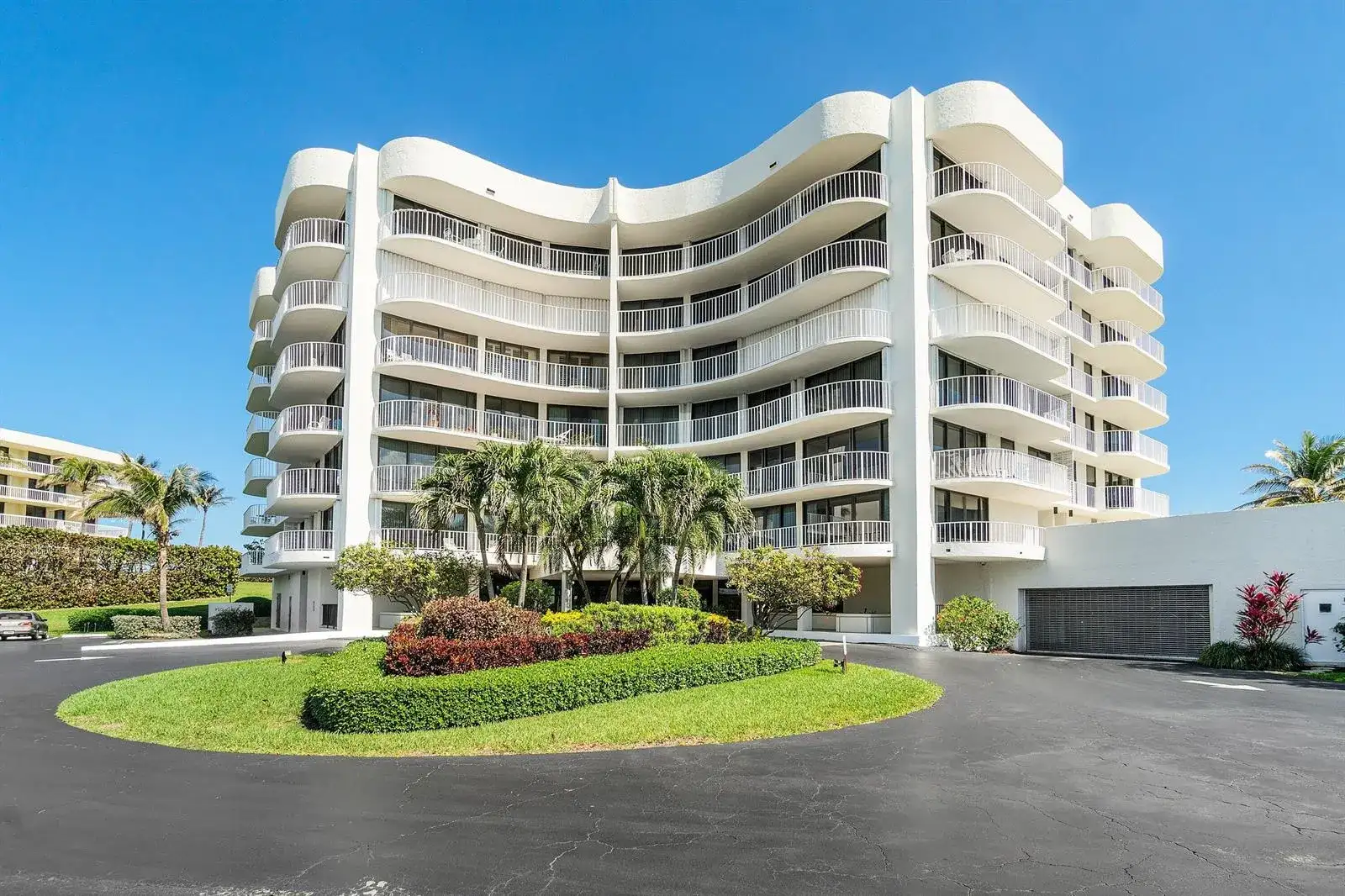 3360 S Ocean Boulevard, Palm Beach FL 33480 photo 2