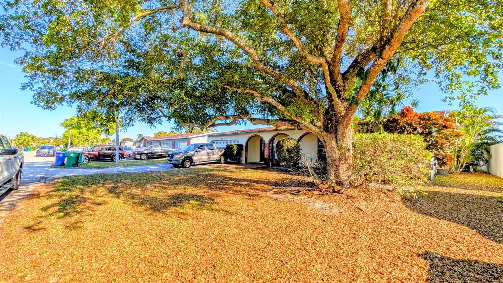 8528 Windsor Drive, Miramar FL 33025 photo 3