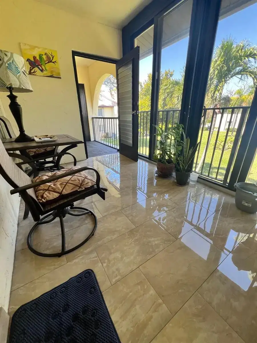 3561 Pine Tree Court # 2, FL 33463 photo 4