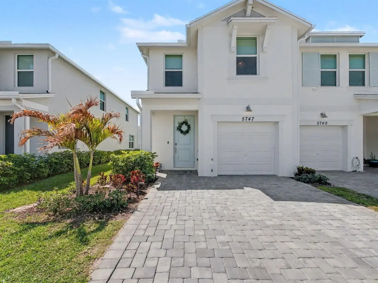 5747 SE Edgewater Circle, Stuart FL 34997 photo 2