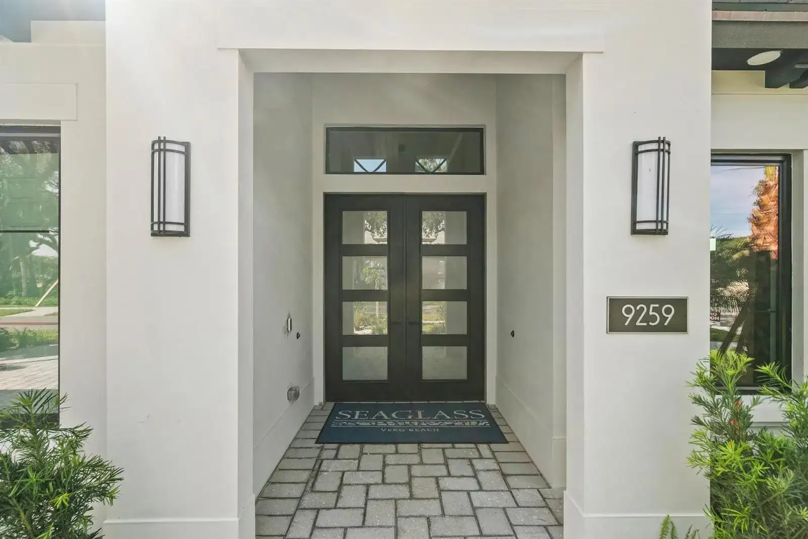 9259 Seaglass Court, Vero Beach FL 32963 photo 2