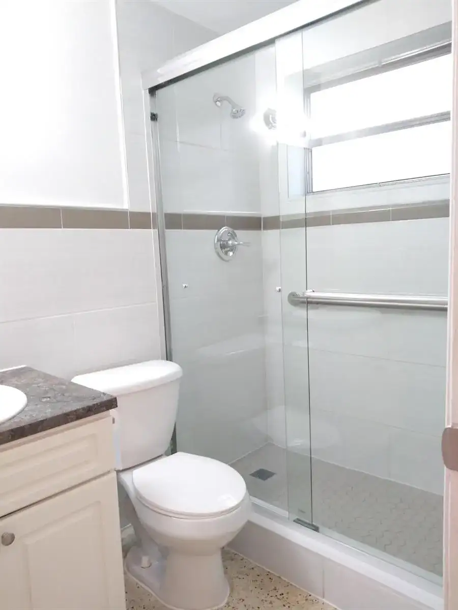 715 W 29th Street, Hialeah FL 33012 photo 5