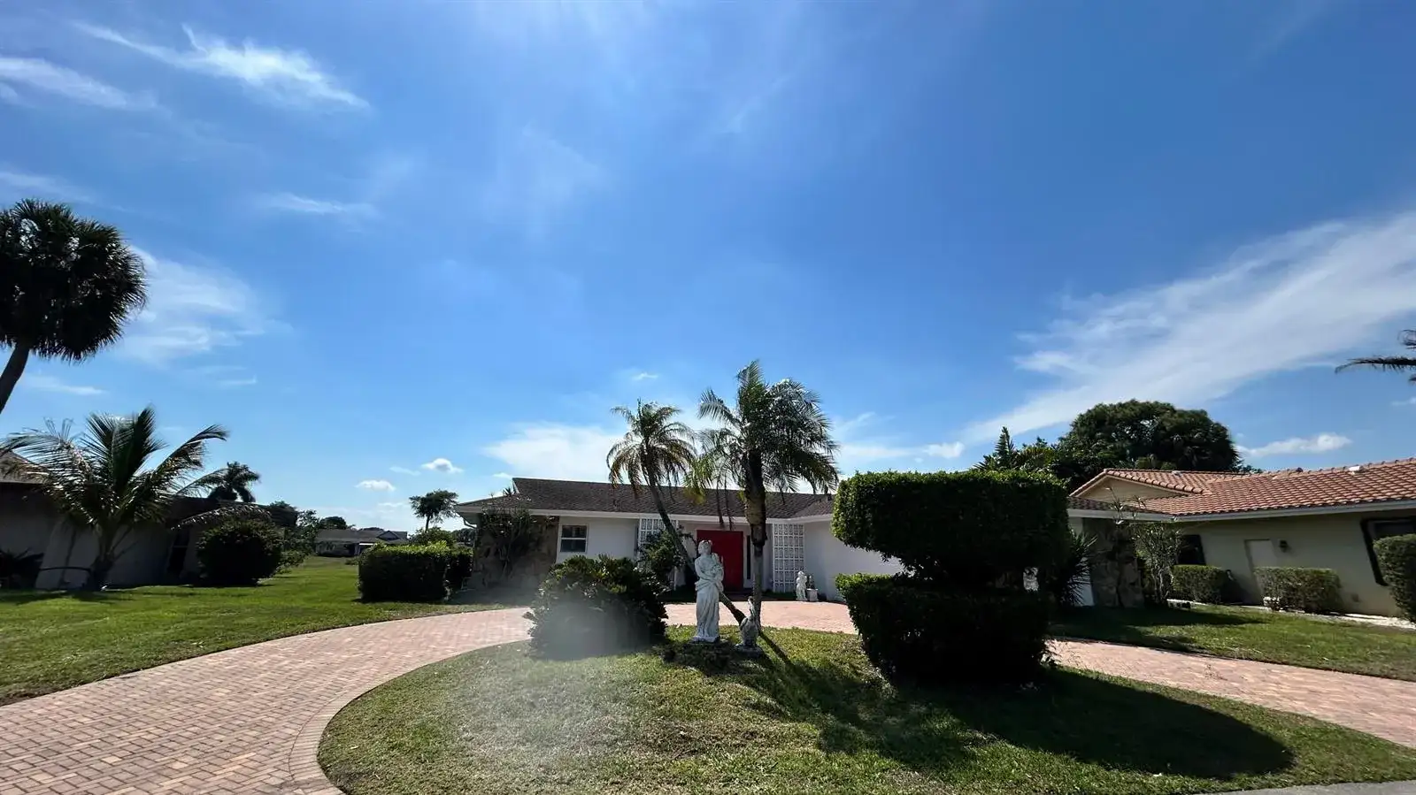 5728 S Bayberry Lane, Tamarac FL 33319 photo 2